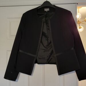 Jaeger Women's Elegant Black Blazer
